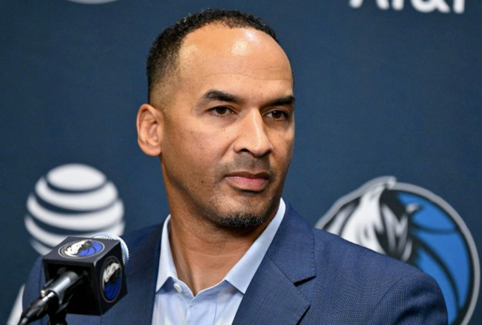 开云-A史密斯：哈里森交易东契奇是极恶劣操作，他在NBA再也找不到工作了|尼科·哈里森|卢卡·东契奇|德雷蒙德·格林|安东尼·戴维斯|约什-格林_新浪体育_新浪新闻